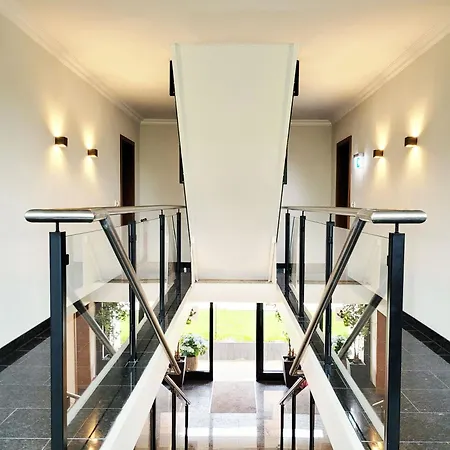 Strandnahe Moderne Mit Garten Apartment Scharbeutz