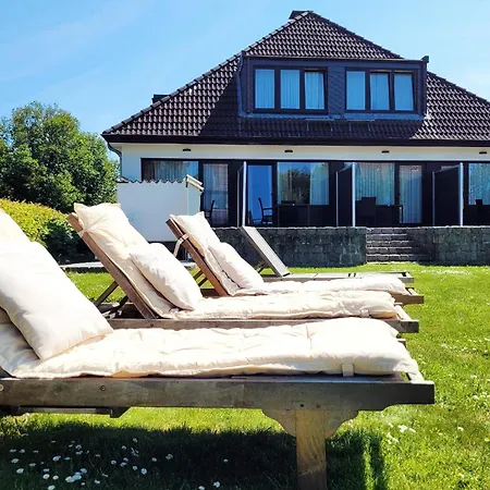 Strandnahe Moderne Mit Garten Scharbeutz